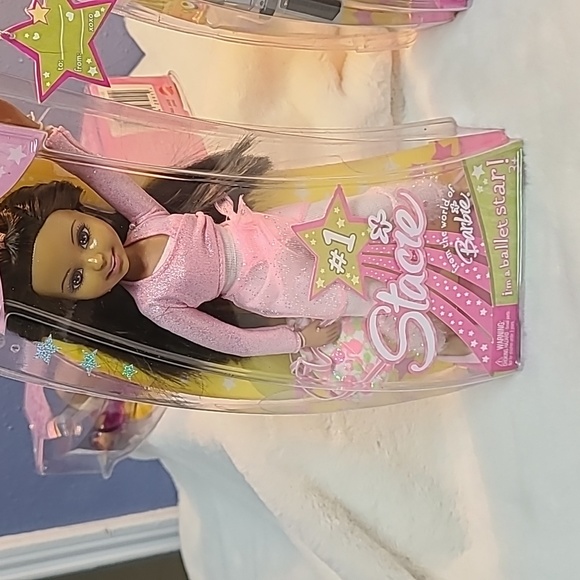 From The World Of Barbie Comes Star Team Stacie A Set Of 3 Collectible Dolls NIB - Picture 4 of 8
